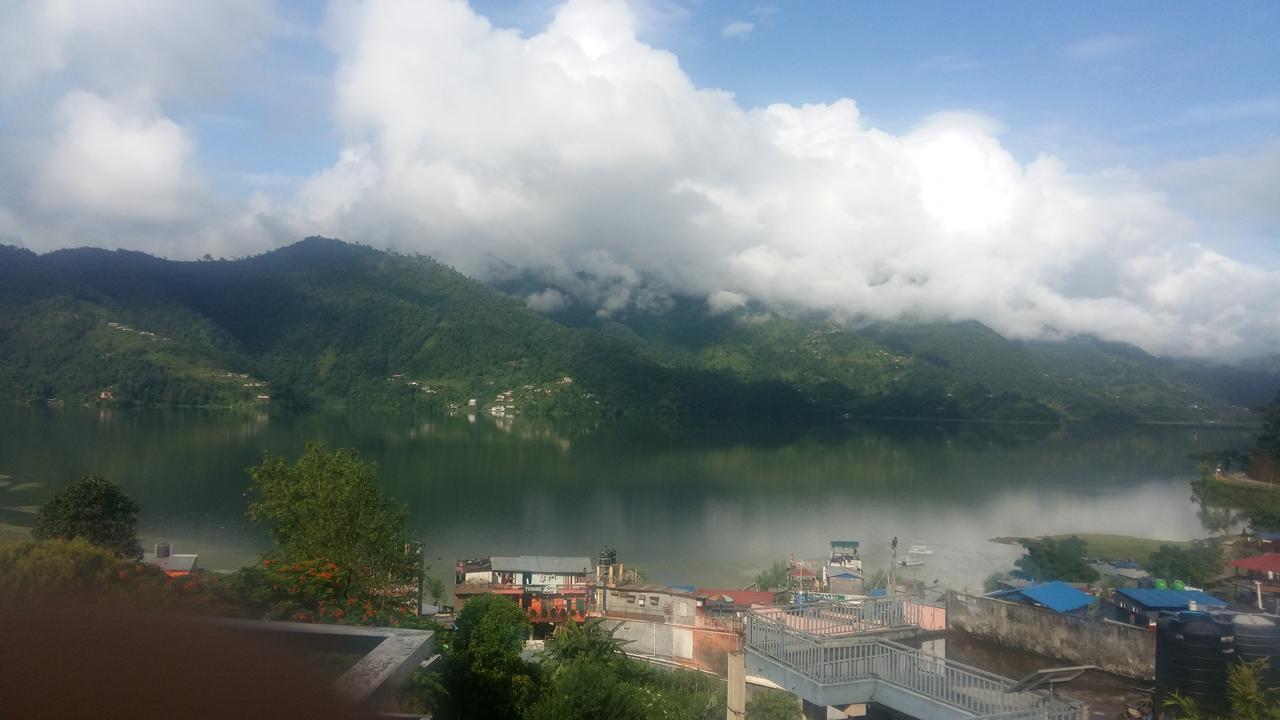 Hotel Bhadrakali Pokhara Inn Exterior photo